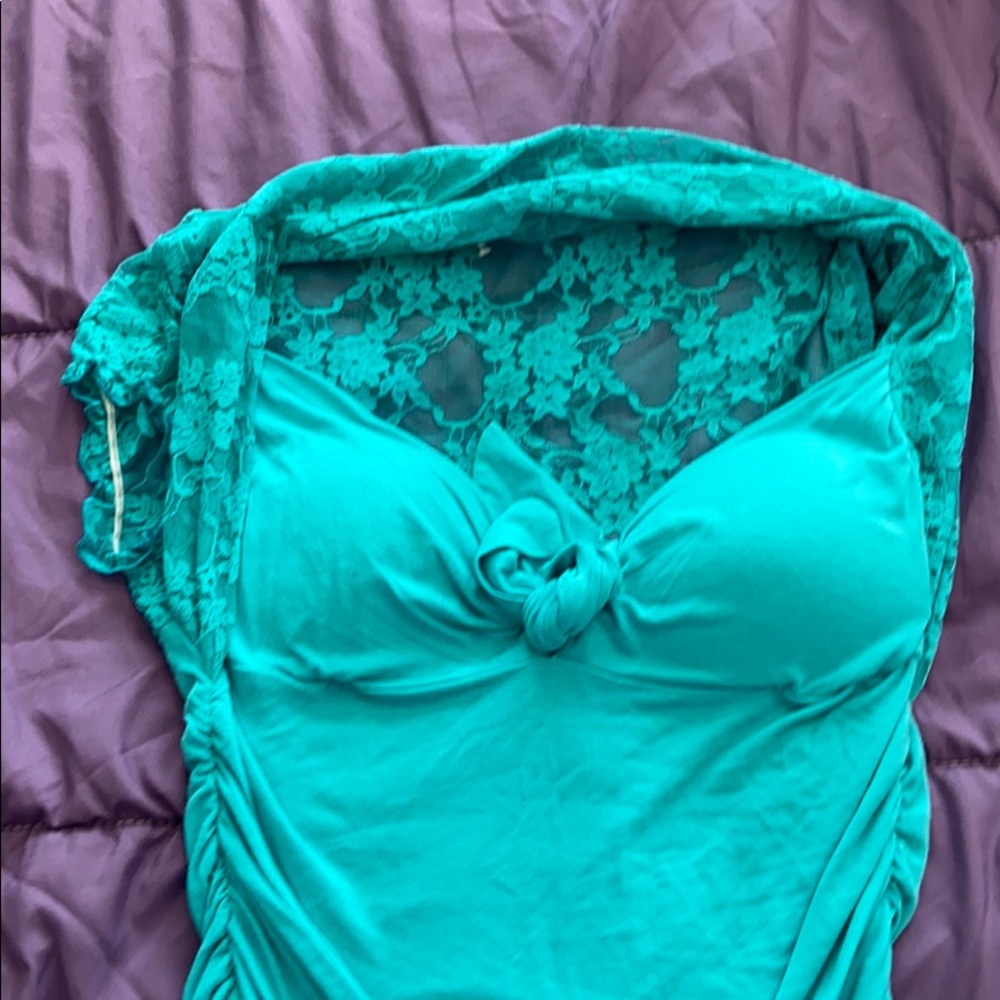 Cute blue top